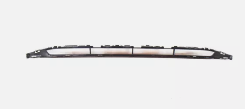 Решітка бампера нижня